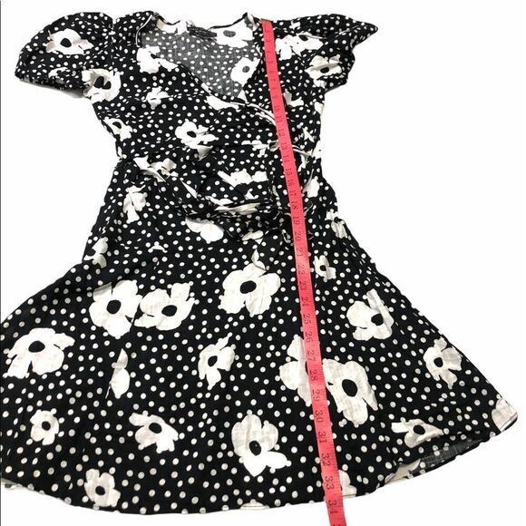 𝅺🆕 UO Jocelyn Floral / Polka Dot Puff Sleeve - Picture 12 of 12